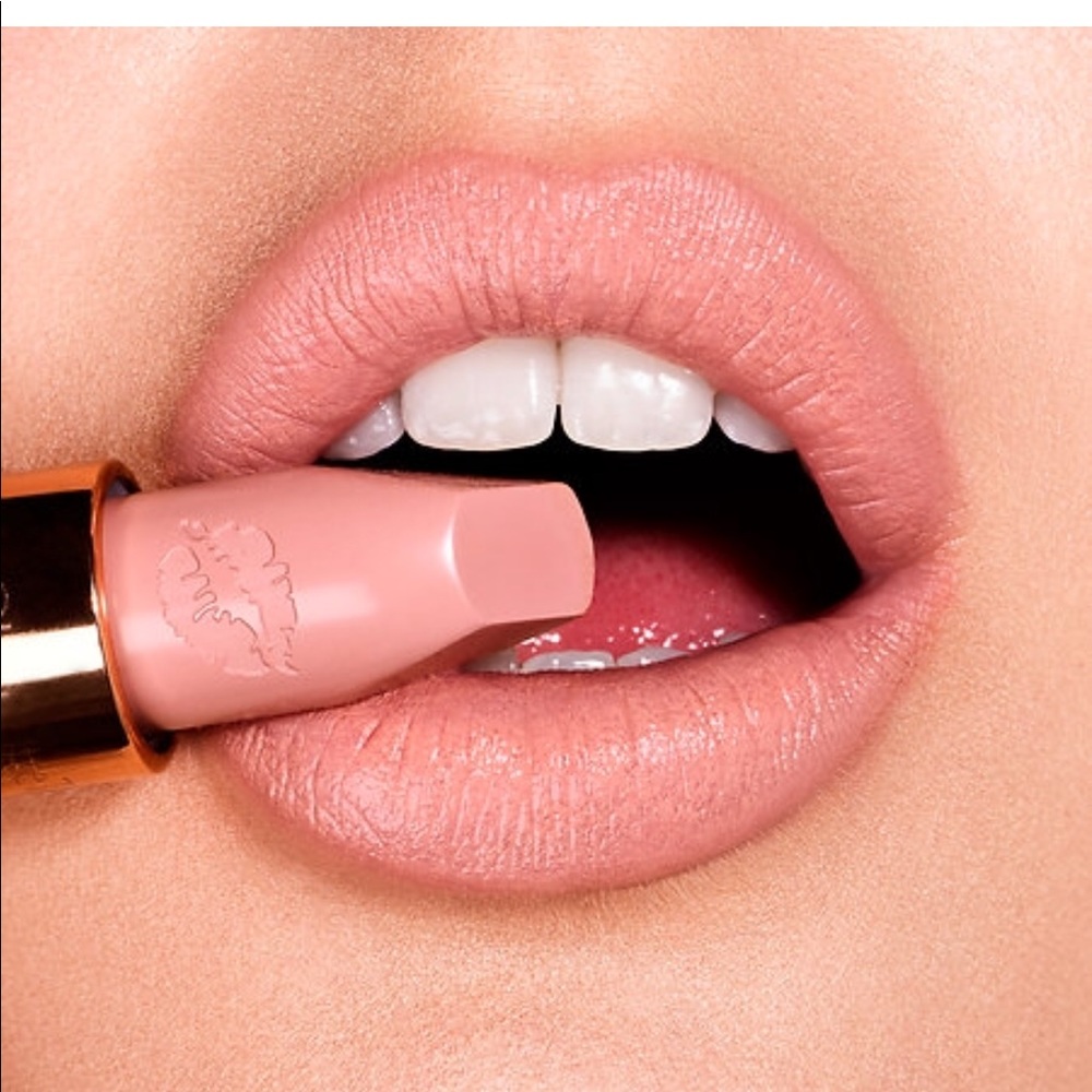 👄Charlotte Tilbury celebrity💄Color: Kim K.W.